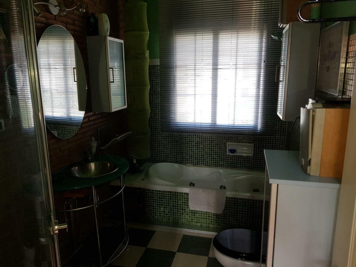 Casa En Peligros Cerca De Granada Villa Kültér fotó